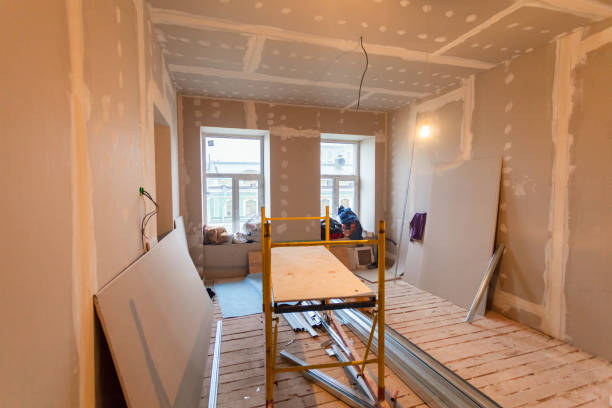 Best Water-Damaged Drywall Repair  in Waterloo, IA